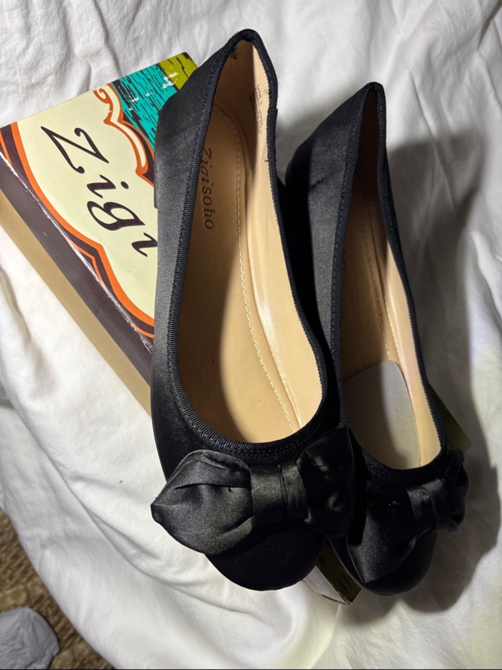 Zigi Soho Black Satin Bow Ballet Flats